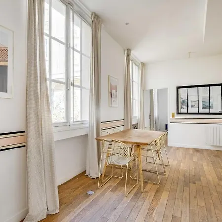 Louvre Rivage Apartments باريس