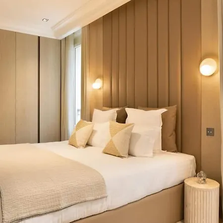 Louvre Rivage Apartments فندق مبيت وإفطار