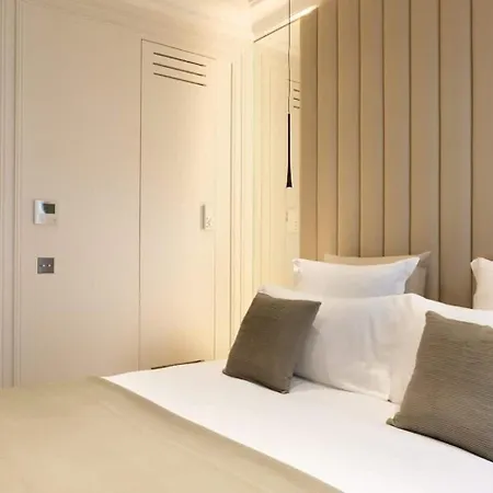 Louvre Rivage Apartments فندق مبيت وإفطار