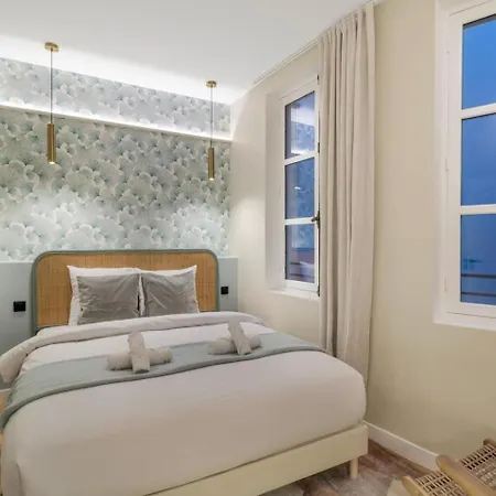 Louvre Rivage Apartments فندق مبيت وإفطار 3*