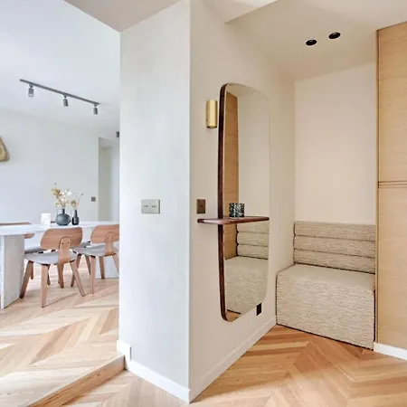فندق مبيت وإفطار Louvre Rivage Apartments 3*