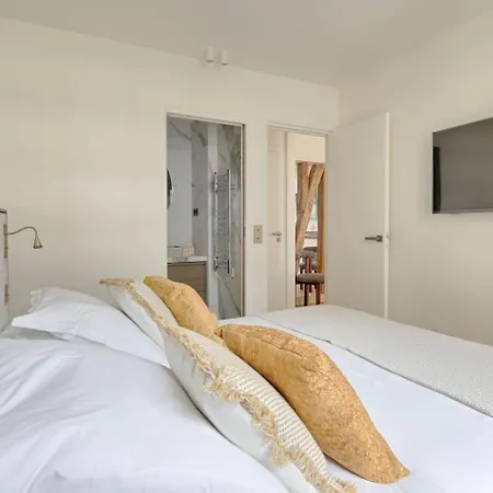 Louvre Rivage Apartments باريس